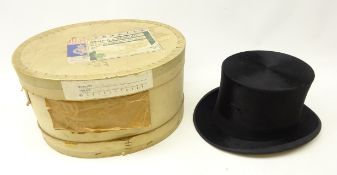 Early 20th century silk top hat by Thomas Gillett Hatter & Hosier, Hull in original hat box,