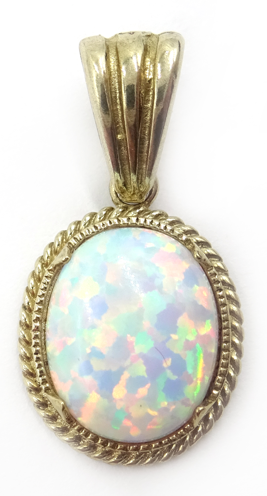 9ct gold (tested) opal pendant Condition Report Approx 1.