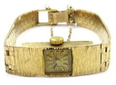 Gold Rotary wristwatch on gold bracelet, hallmarked 9ct Condition Report Approx 18.
