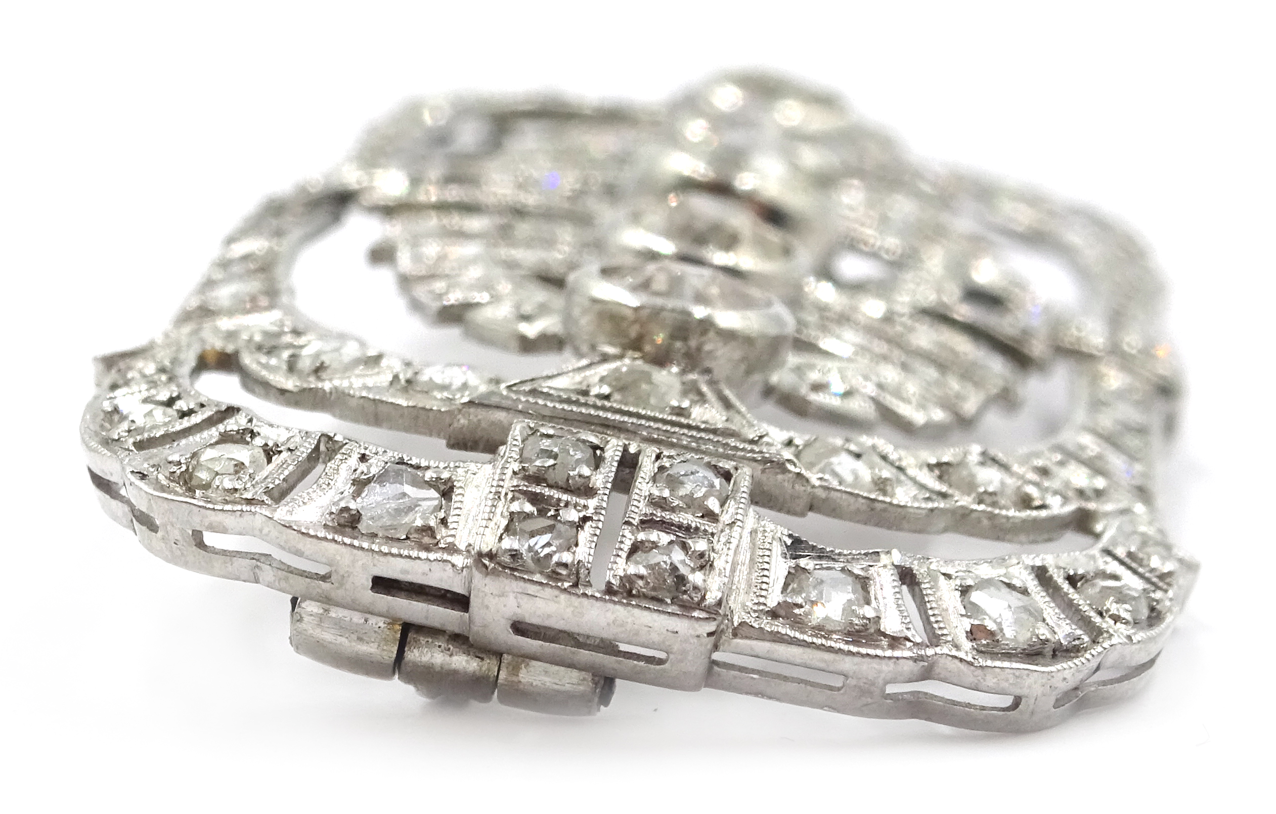 Edwardian platinum (tested) diamond brooch, - Image 3 of 4