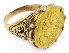 1908 half sovereign loose mounted in 9ct gold (tested) ring, approx 9.