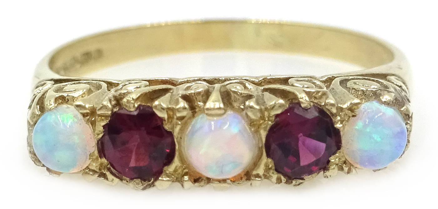 9ct gold opal and garnet ring, hallmarked Condition Report Size O, approx 1.