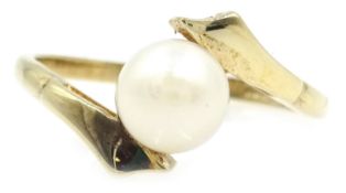 9ct gold pearl cross-over ring,