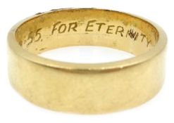 18ct gold wedding band, hallmarked, approx 7.2gm Condition Report Size P, depth = 0.