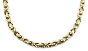 9ct gold heart link necklace, stamped 375 Condition Report Approx 20.