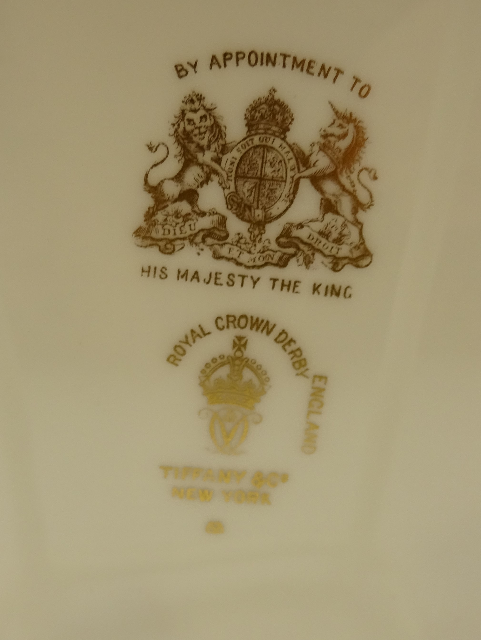 Pair Royal Crown Derby tea plates from the Judge Elbert Henry Gary service, circa 1909 and 1910, - Image 2 of 3