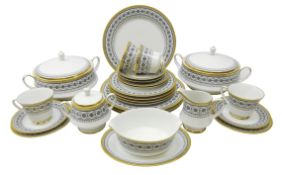 Noritake 'Scheherazade' pattern dinner and tea set, for four persons No.
