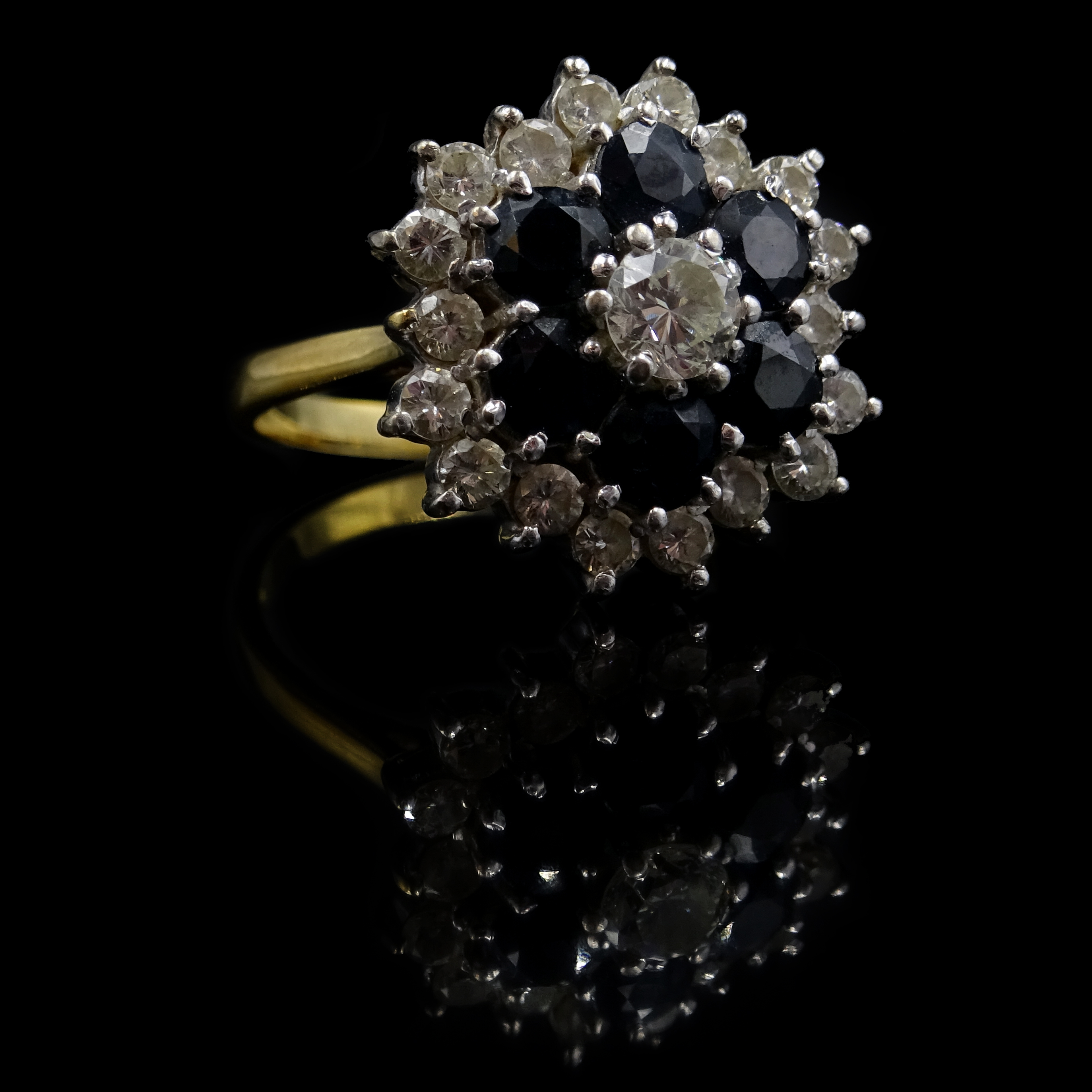 Diamond and sapphire gold cluster ring, hallmarked 18ct Condition Report Approx 6. - Image 6 of 6