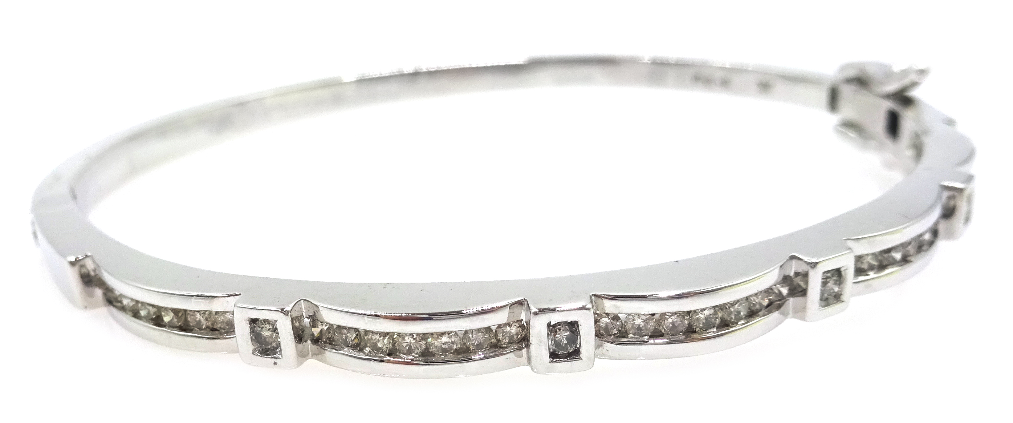 White gold scallop edge, channel set diamond hinged bangle,