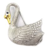 18ct white gold swan brooch set with diamonds and cabochon sapphire eyes Condition Report