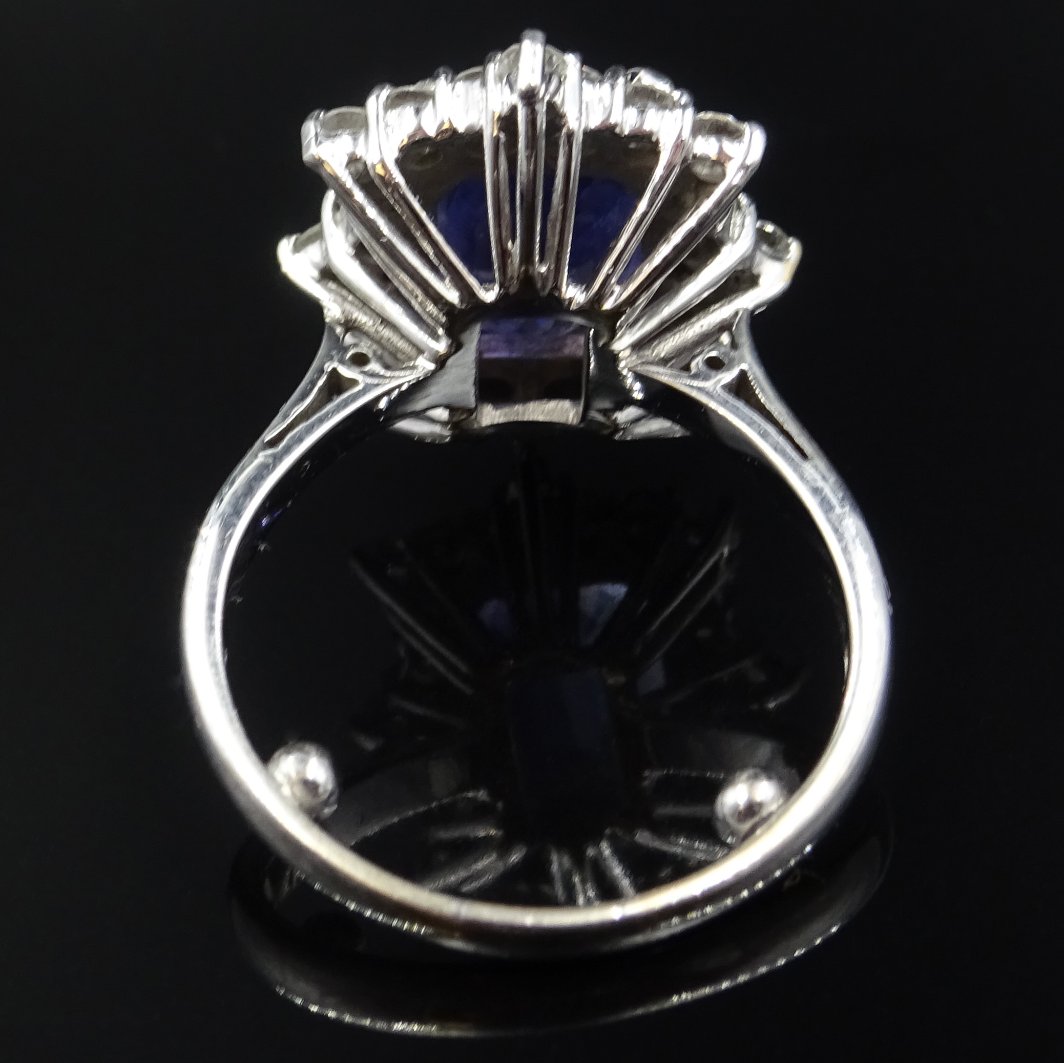 White gold emerald cut purple sapphire and diamond cluster ring, - Image 5 of 7