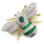 Emerald and diamond gold bee brooch, hallmarked 18ct Condition Report Approx 5.