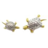 Yellow and white gold turtle brooch and a smaller one,