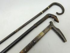 Early 20th century walking stick with sectional inlaid horn shaft and handle,