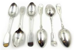 Set of six silver fiddle pattern dessert spoons by B'ham 1902,