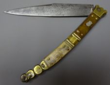 Early 20th century Spanish folding Knife, 18cm shaped steel blade stamped Baeuvoir,