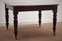 Victorian mahogany extending dining table, two leaves,