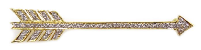 Diamond set gold arrow brooch, hallmarked 18ct Condition Report Approx 3.