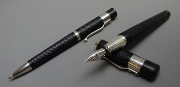 Writing Instruments - Yard O Led set of two; fountain pen,