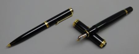 Writing Instruments - Pelikan Souveran set of two;