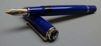 Writing Instruments - Pelikan Souveran fountain pen with '18C' gold nib, cased,