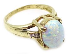 9ct gold opal ring, hallmarked Condition Report Approx 3.