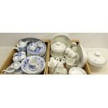 Royal Doulton Chelsea pattern tea and dinner ware,