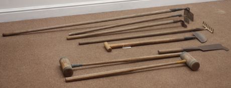 Collection of vintage garden tools including; edging knife, rake etc...