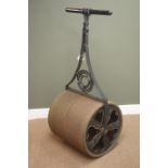 19th century cast iron lawn roller, W54cm Condition Report <a href='//www.