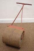 Early 20th century cast iron garden roller,