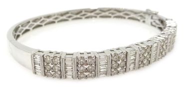 White gold baguette and round brilliant cut diamond hinged bangle, stamped K18, diamonds 2.