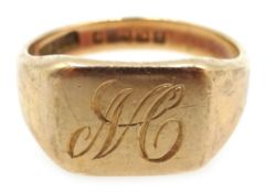 9ct rose gold signet ring, Birmingham 1915, approx 6.