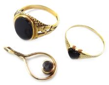 Gentlemens and ladies 9ct gold black onyx signet rings,