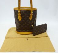 Louis Vuitton Monogram Canvas Petit Bucket bag with accessory pouch,