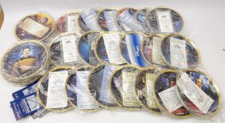 The Hamilton Collection twenty three Star Trek and six Star Wars collectors plates with boxes and