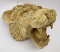 Carved hardwood wall mounted lion head, D27cm Condition Report <a href='//www.