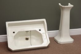 Edwardian Royal Doulton London wash basin (W65cm) and pedestal stand Condition Report