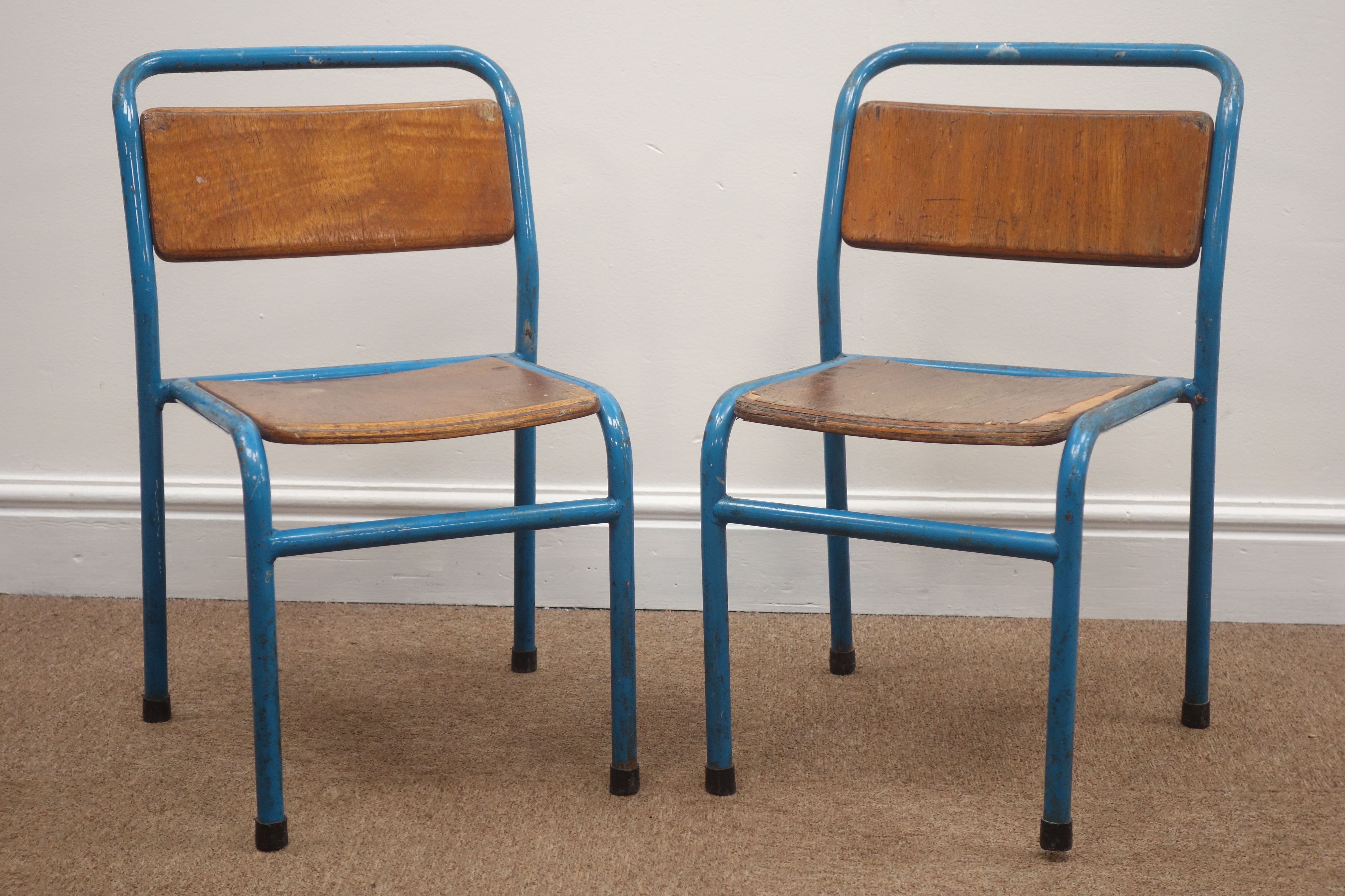 Pair of Vintage Child's school chairs, blue metal frames with laminate seats and backs, - Bild 2 aus 4