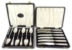 Set of six silver grapefruit spoons Sheffield 1970,