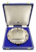 The Queen's silver jubilee silver waiter by S T Hopper Ltd Sheffield 1977 ltd ed 10/100 diameter 15.