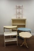 Painted open bookcase, with three adjustable shelves, turned supports (W84cm, H111cm, D28cm),