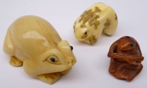 Japanese Meiji carved ivory Netsuke of a Frog with his arms & legs crossed, signed,