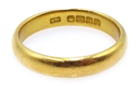 22ct gold wedding band Sheffield 1949 Condition Report 4.2gm<a href='//www.