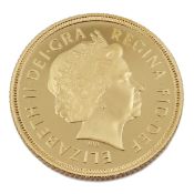 Queen Elizabeth II 2000 gold full sovereign Condition Report <a href='//www.