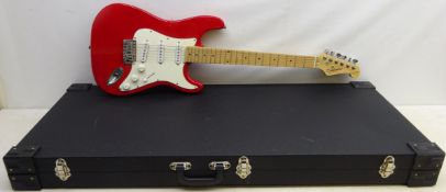 Tanglewood Nevada FST32K Stratocaster style guitar and hard case