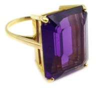 18ct gold (tested) large emerald cut amethyst ring,