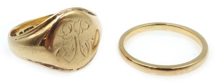 9ct gold signet ring and a wedding ring hallmarked,