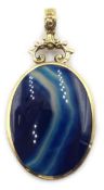 9ct gold bloodstone and blue/white agate hardstone pendant,