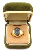 9ct gold hematite ring with intaglio centurion,