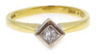 18ct gold princess cut diamond ring hallmarked Condition Report Approx 2.